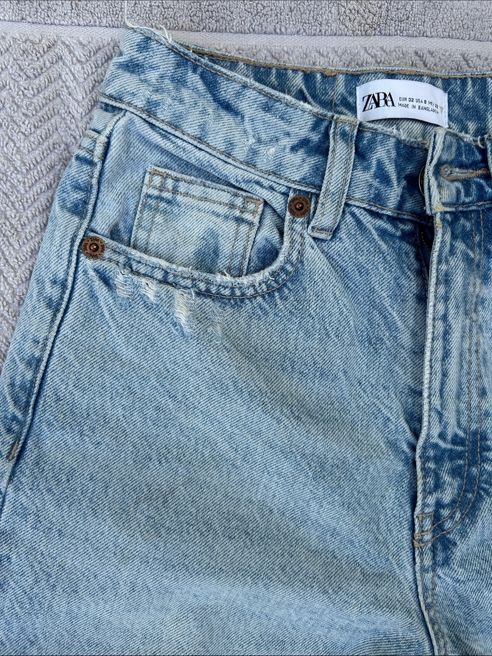 Zara Light Blue Distressed Boyfriend Jeans